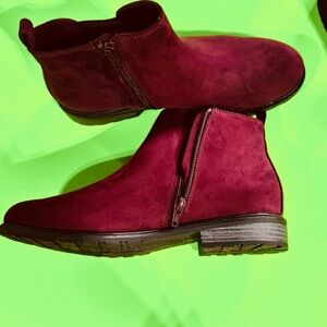 Sonoma Maroon Ankle Booties